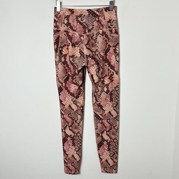 Old Navy Active Women's Elevate Leggings S Snakeskin Print Pink Go Dry High Rise - Picture 4 of 6